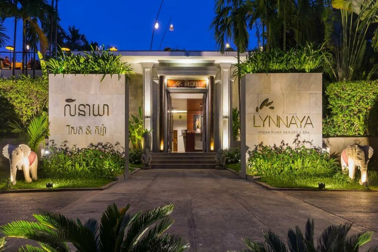 Фото Lynnaya Urban River Resort