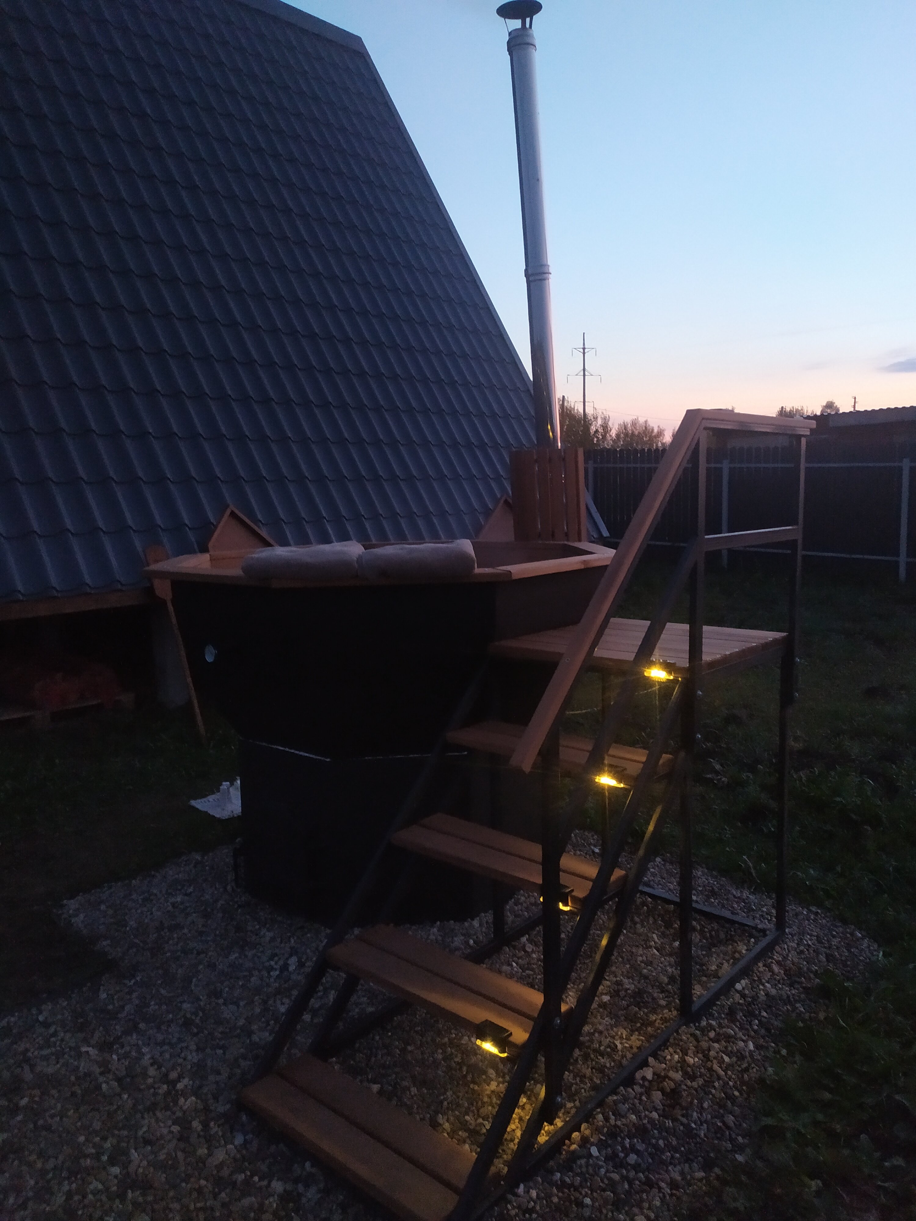 Фото Домик в поле