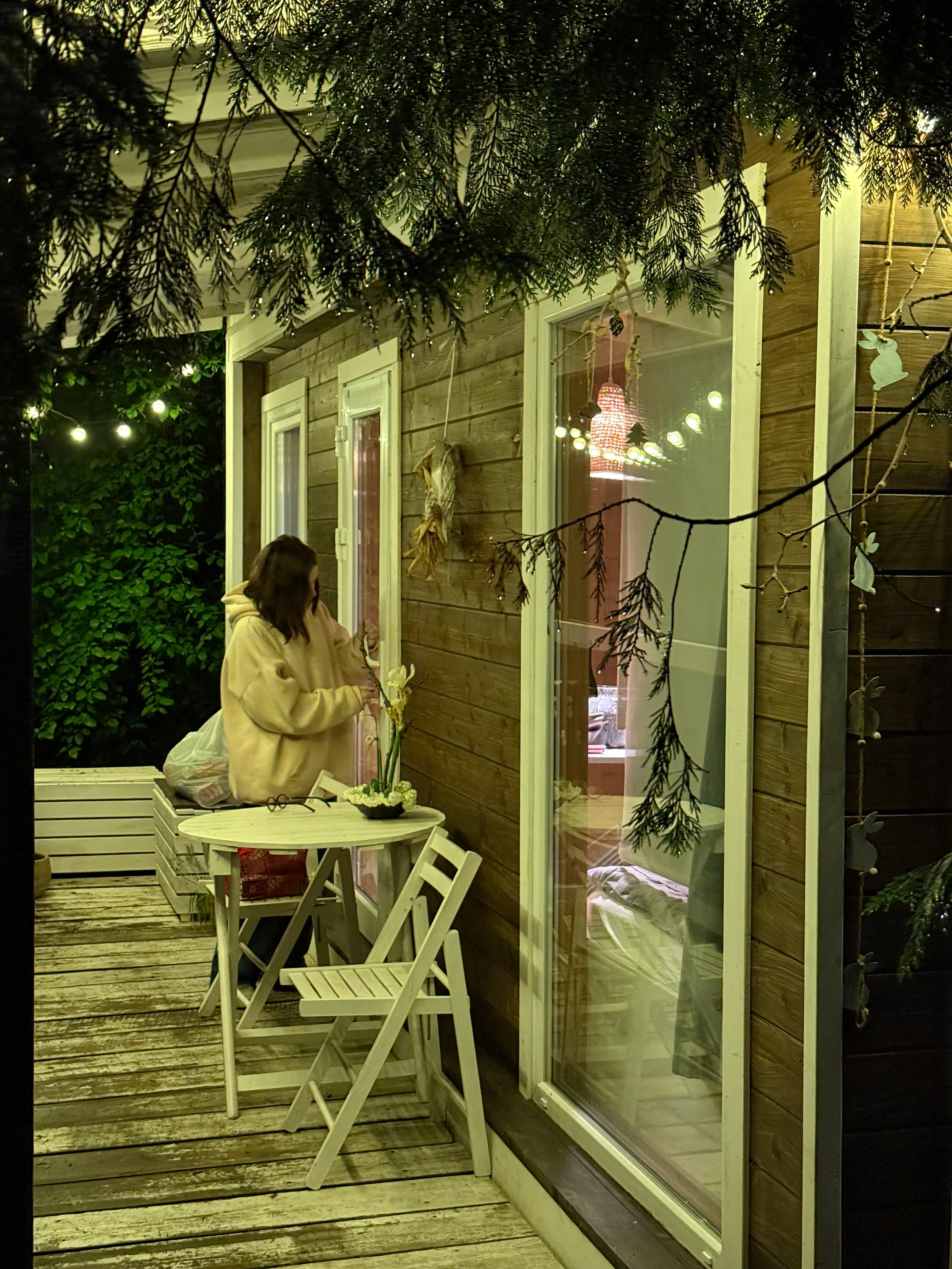 Фото Зайки в домике