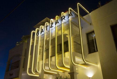 Гостиница Gatzara Suites Santa Gertrudis в Санта-Эулалия-дель-Рио