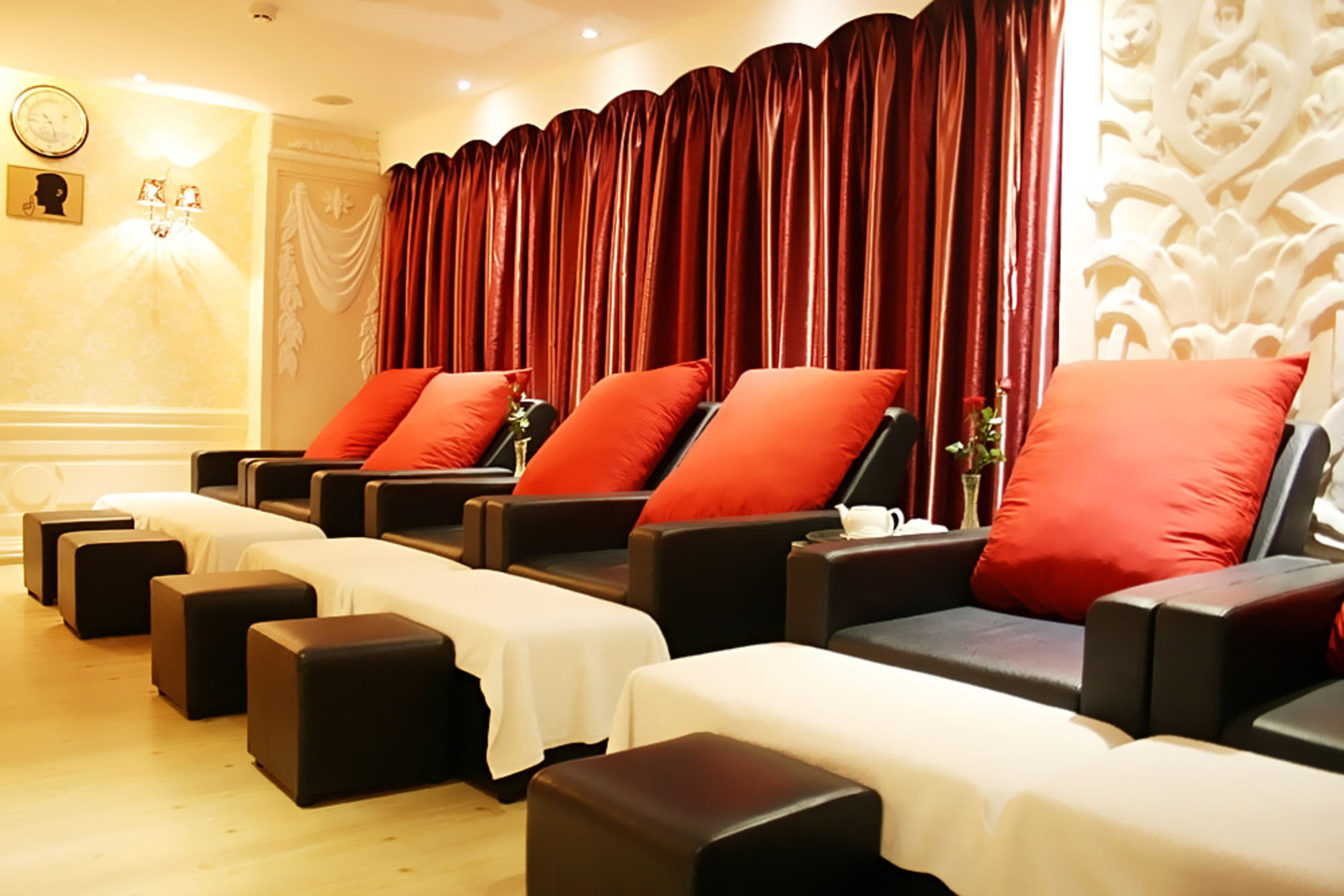 Фото Sky Gem Hotel  Ben Thanh