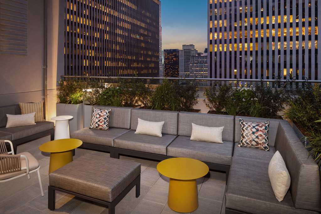 Фото Hampton Inn by Hilton New York Times Square