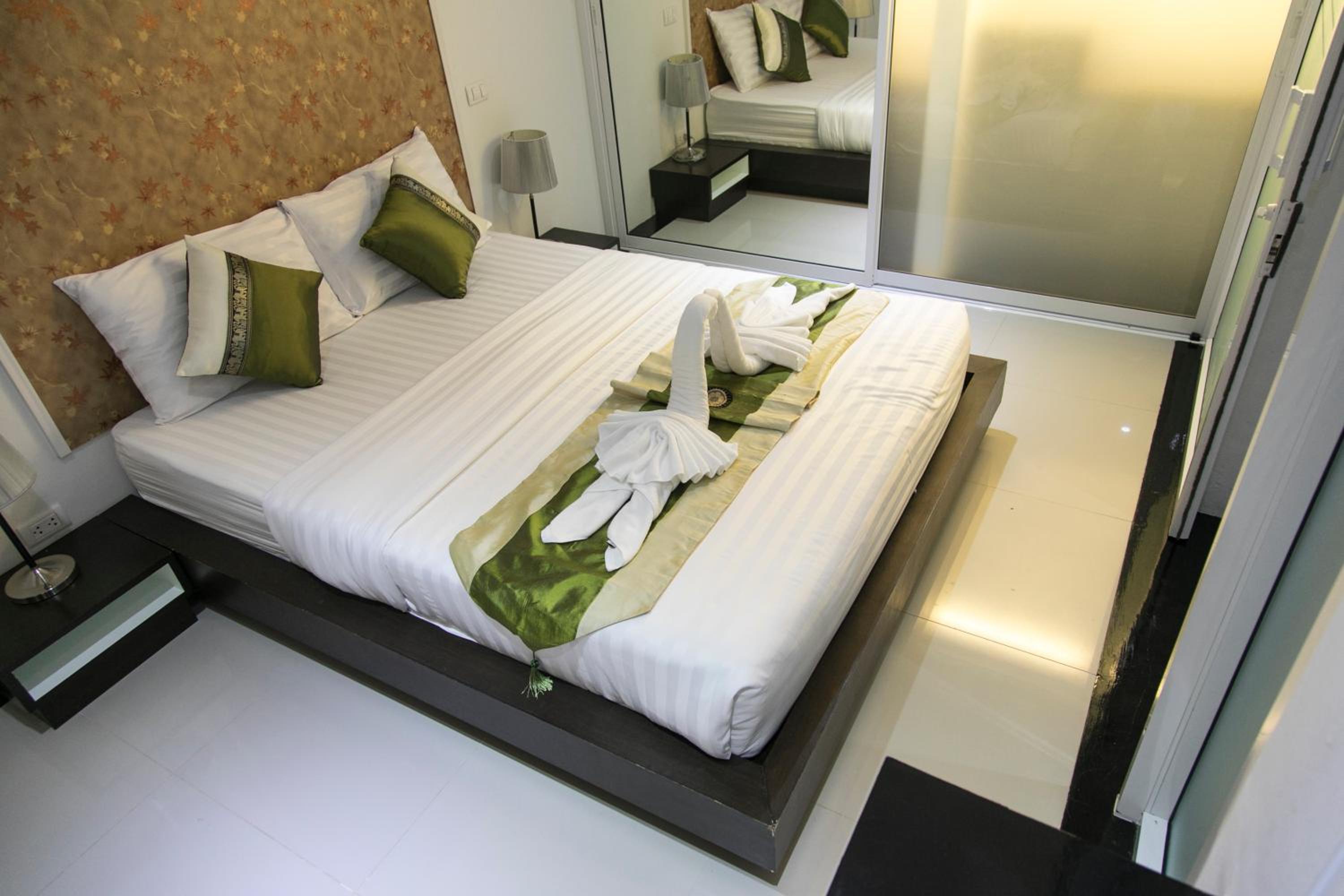 Фото West Key Kamala Apartment