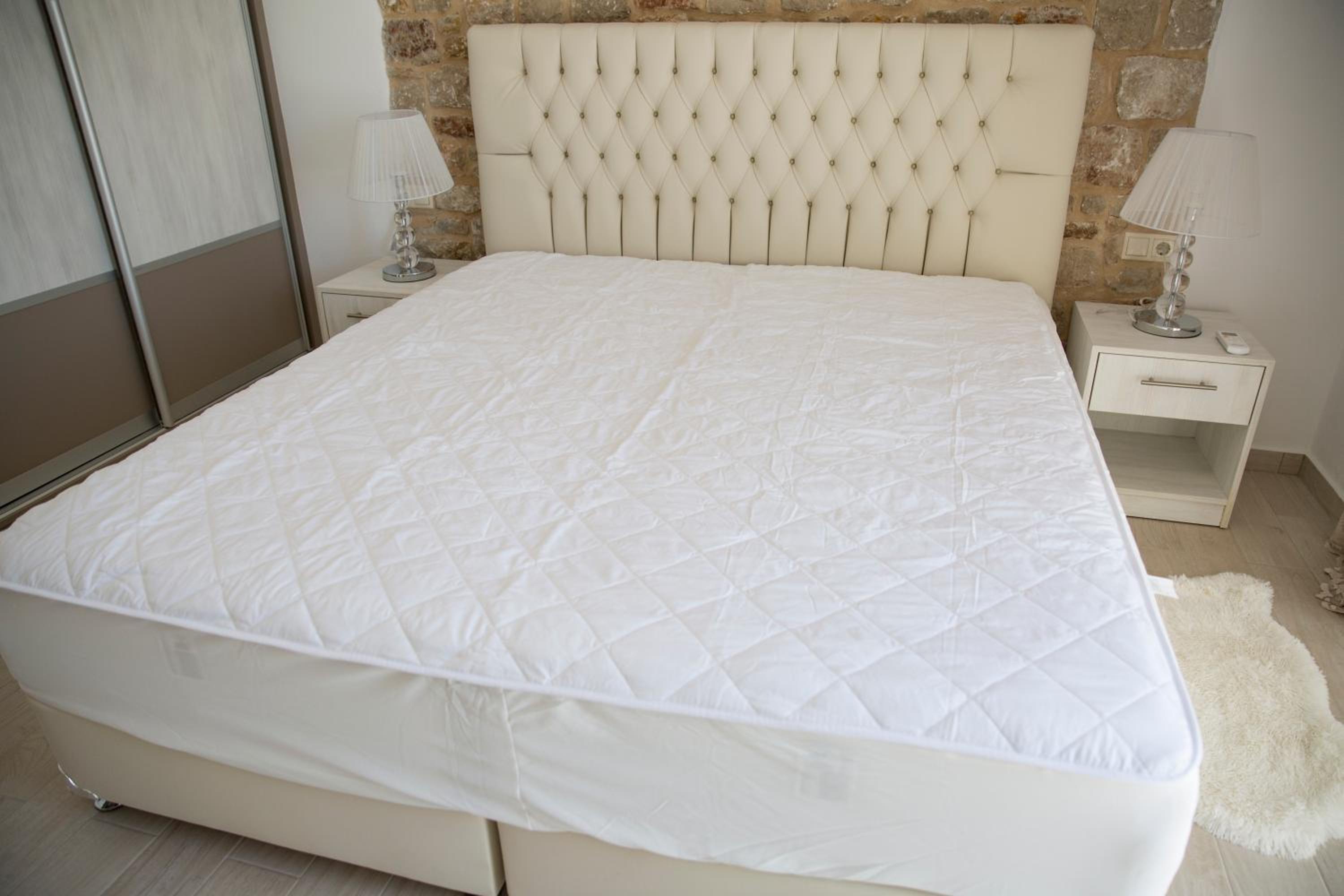 Фото G&k Stone Suites