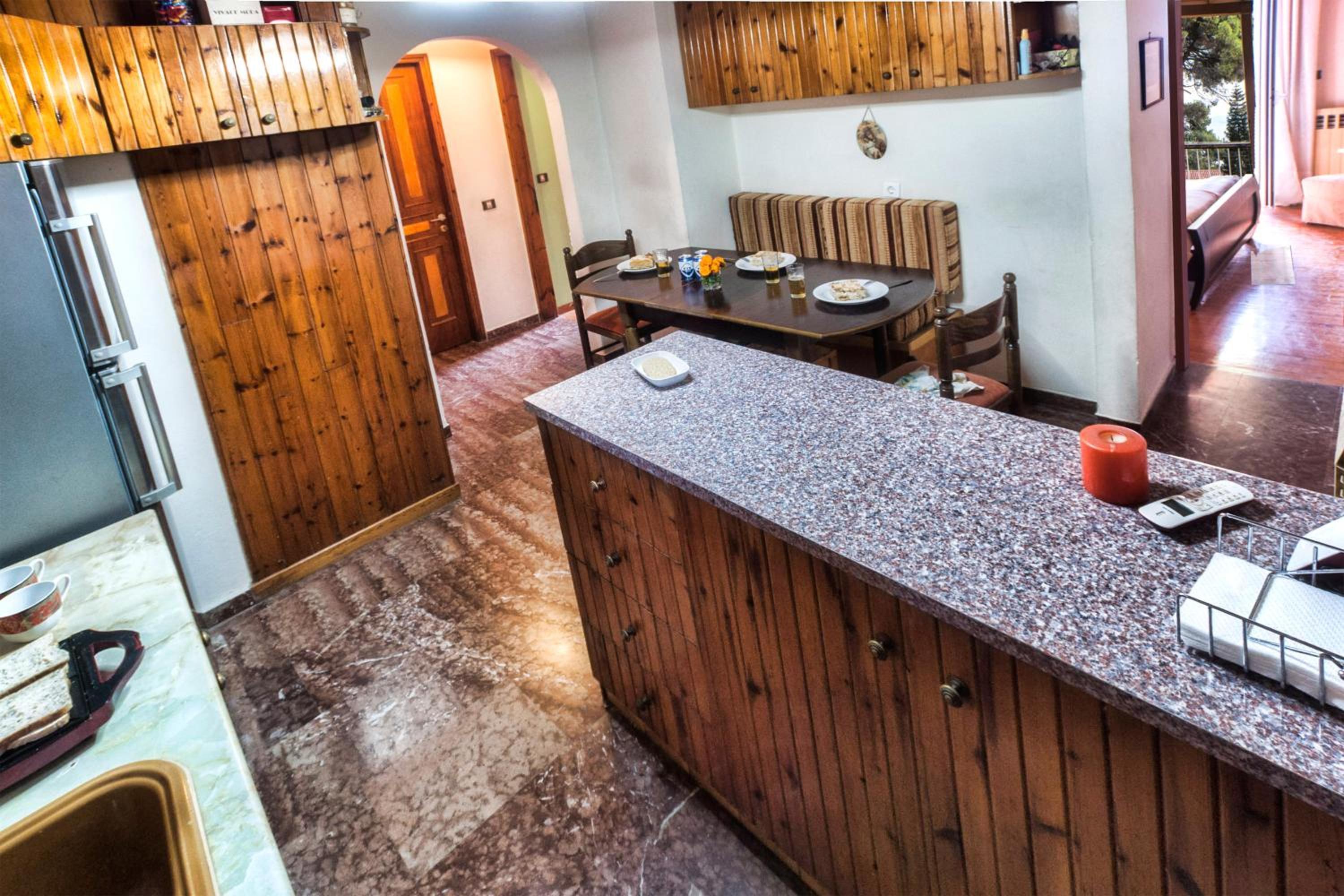 Фото Fouxia Apartments and Studios