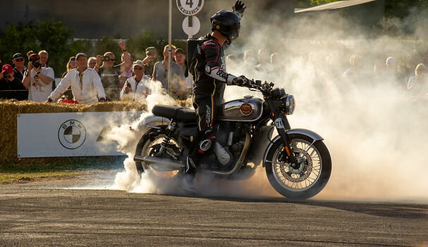 Motorcycle repair Poulson Creative Customs, Dubai, photo