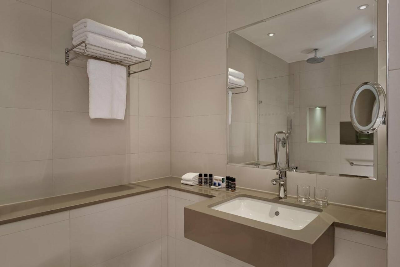 Фото Norfolk Towers Paddington Hotel