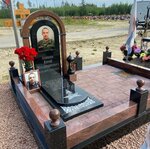 Изготовление памятников (ulitsa Lermontova, 48А) ، شواهد القبور