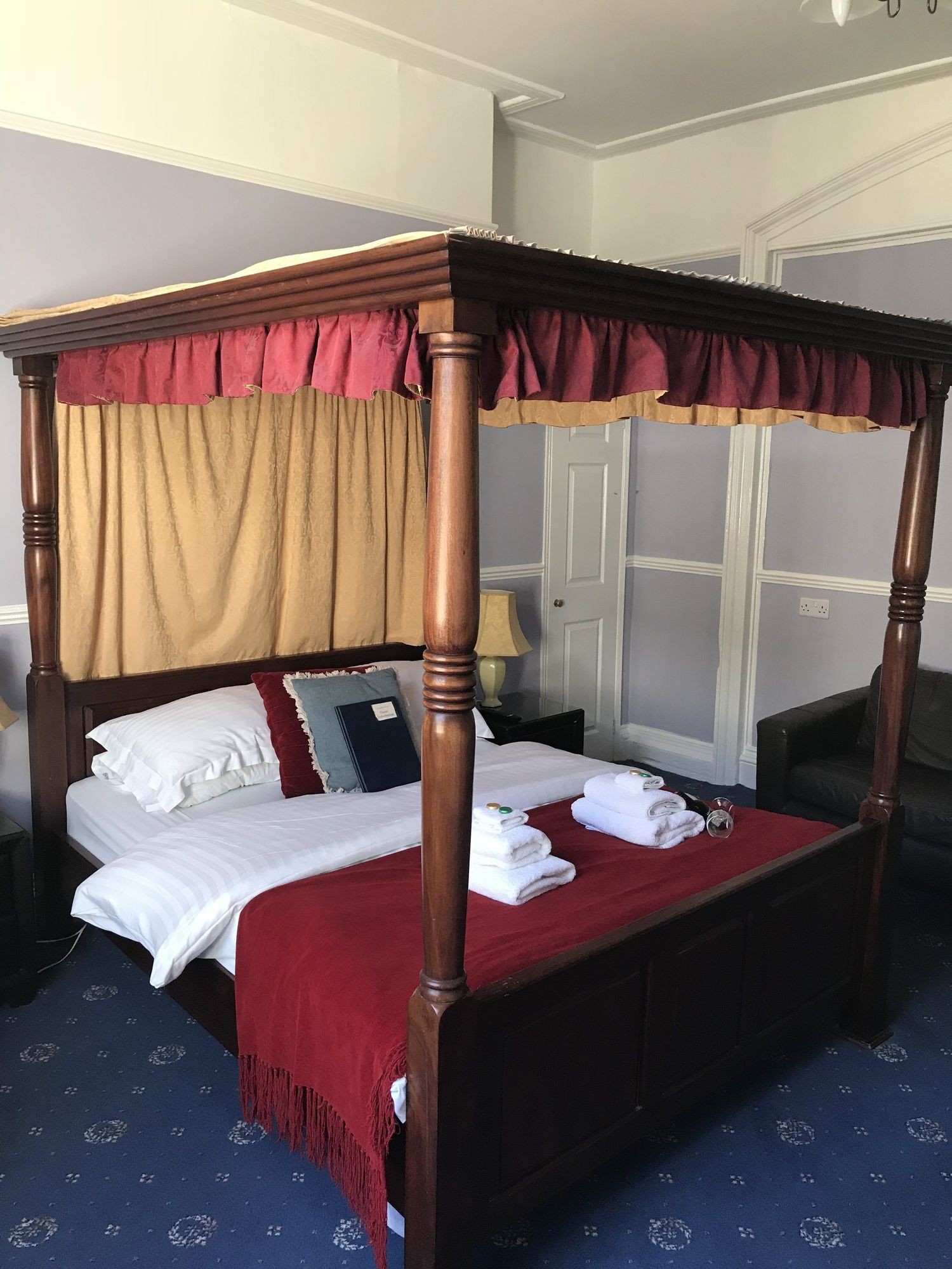 Фото Kempfield House Hotel