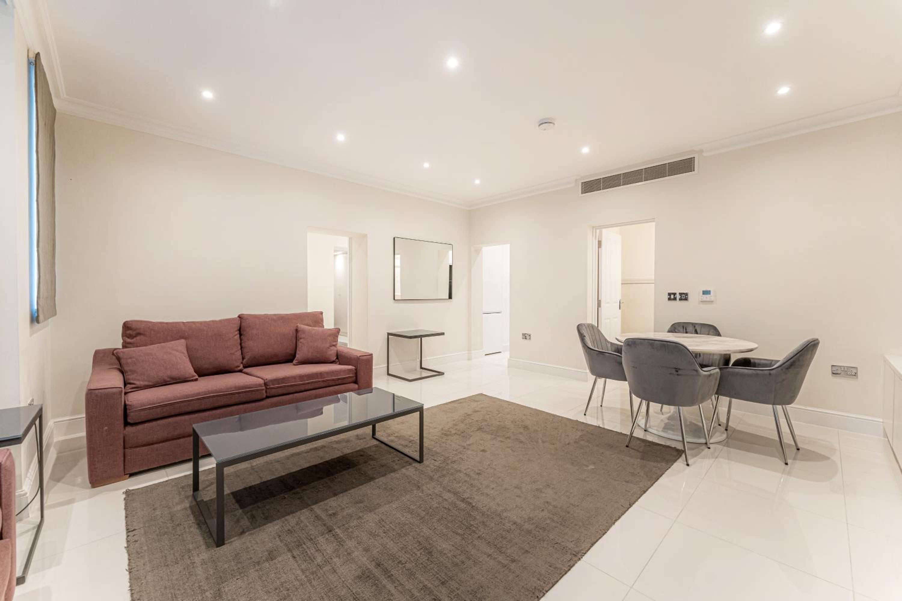 Фото Chesham Court