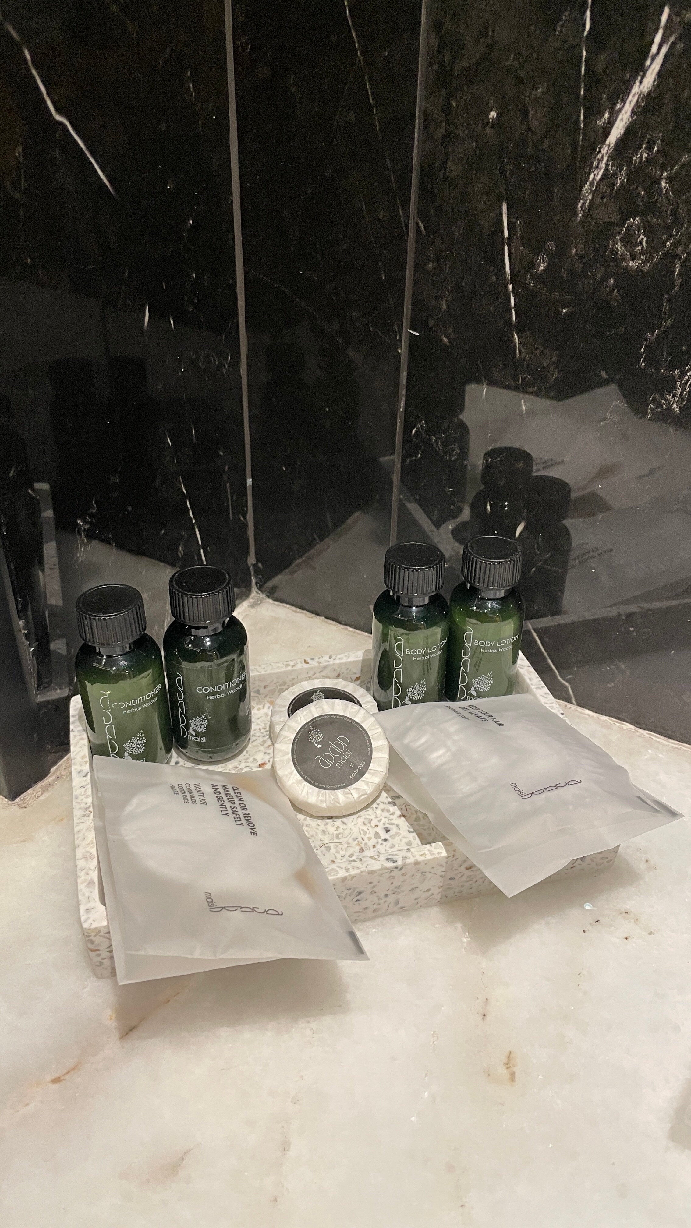 Фото The Grandeur Hotel