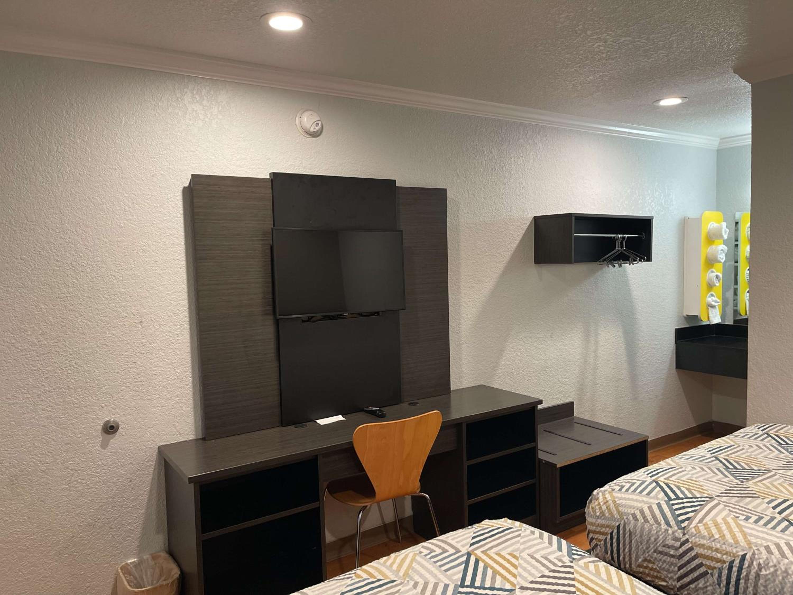 Фото Motel 6 Sacramento, Ca - Downtown