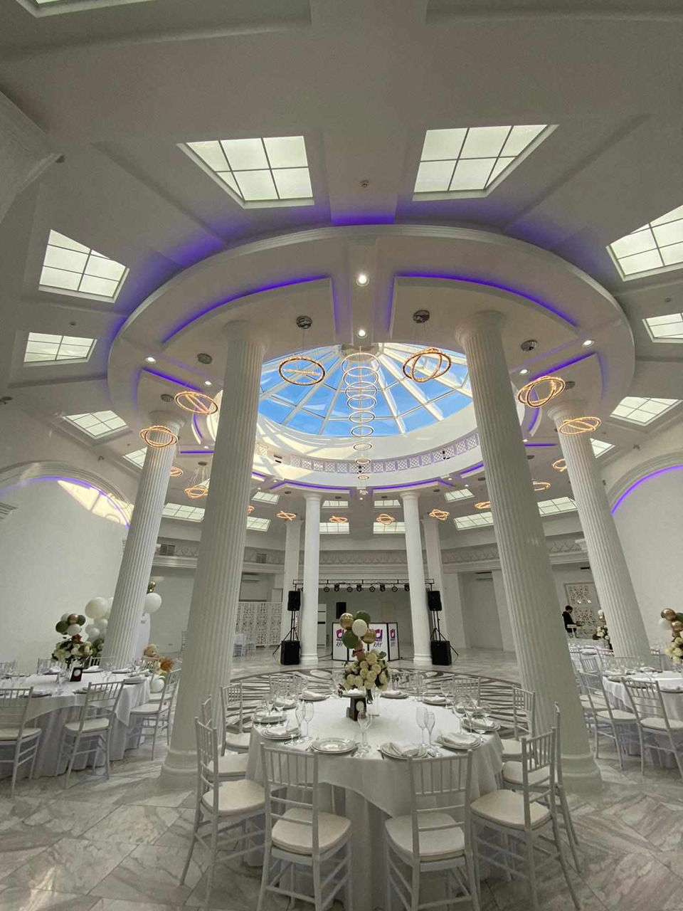 Фото Giowine Hotel & Restaurant