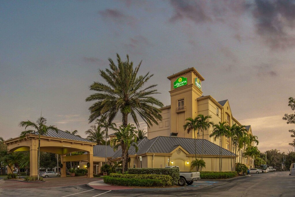 Hotel La Quinta Inn & Suites by Wyndham Miami Airport West, State of Florida, photo