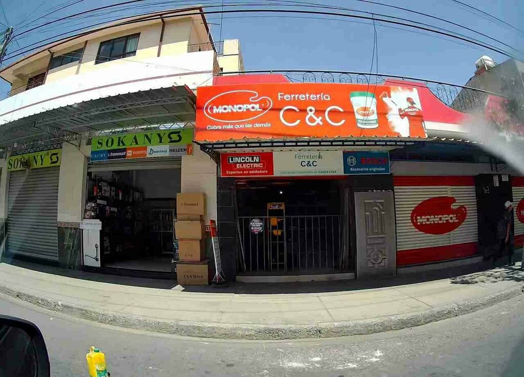 Hardware store C & C Hardware Store, Cochabamba, photo