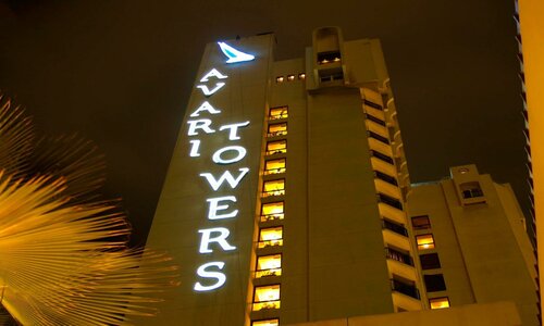 Гостиница Avari Towers в Карачи