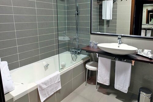 Гостиница Hotel Asset Torrejón в Торрехоне де Ардосе