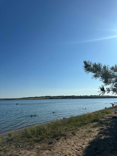 Әдемі және жас үлкен мүшесі бар секс