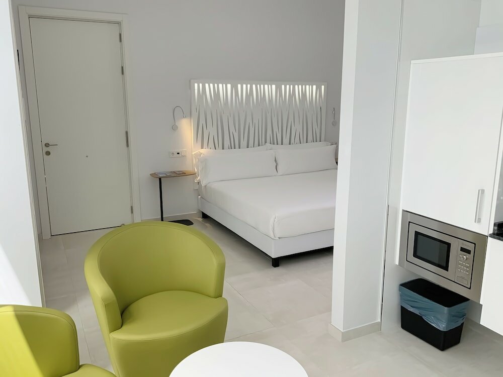 Фото Apartamentos Rivero 8