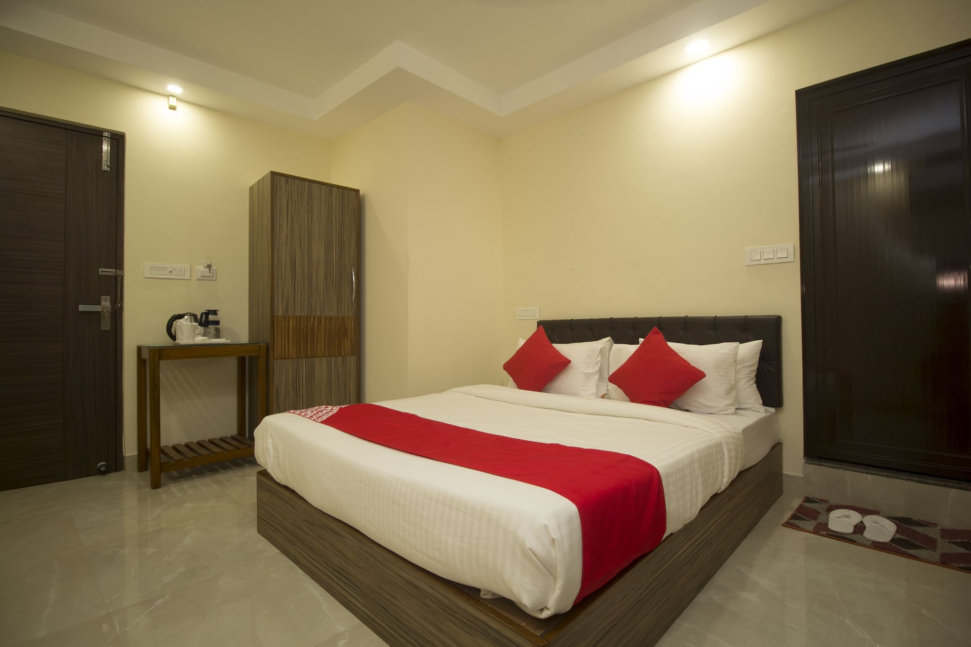 Фото Oyo 24810 Silver Crescent