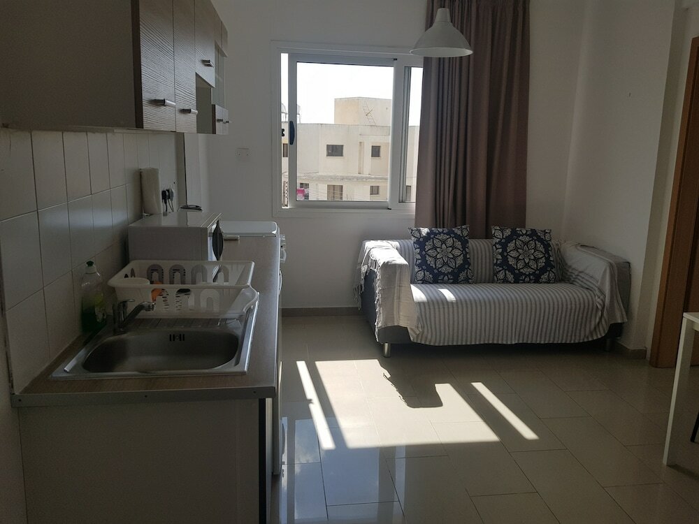 Фото Valentinos Apartments