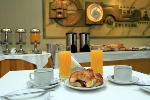 Фото Hotel Termal Rio Hondo