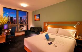 Фото Holiday Inn Express Hong Kong Causeway Bay an Ihg Hotel