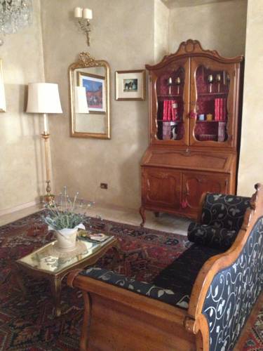 Фото Hotel La Petite Maison