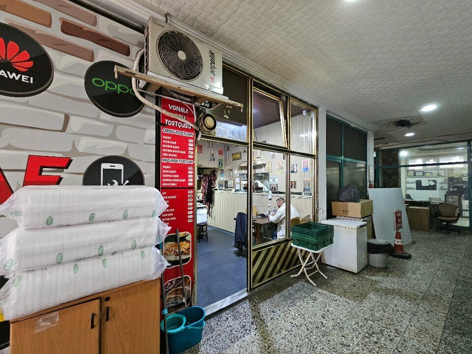 Restaurant Vonali Ordu Tostcusu Ve Cay Evi, Istanbul, photo