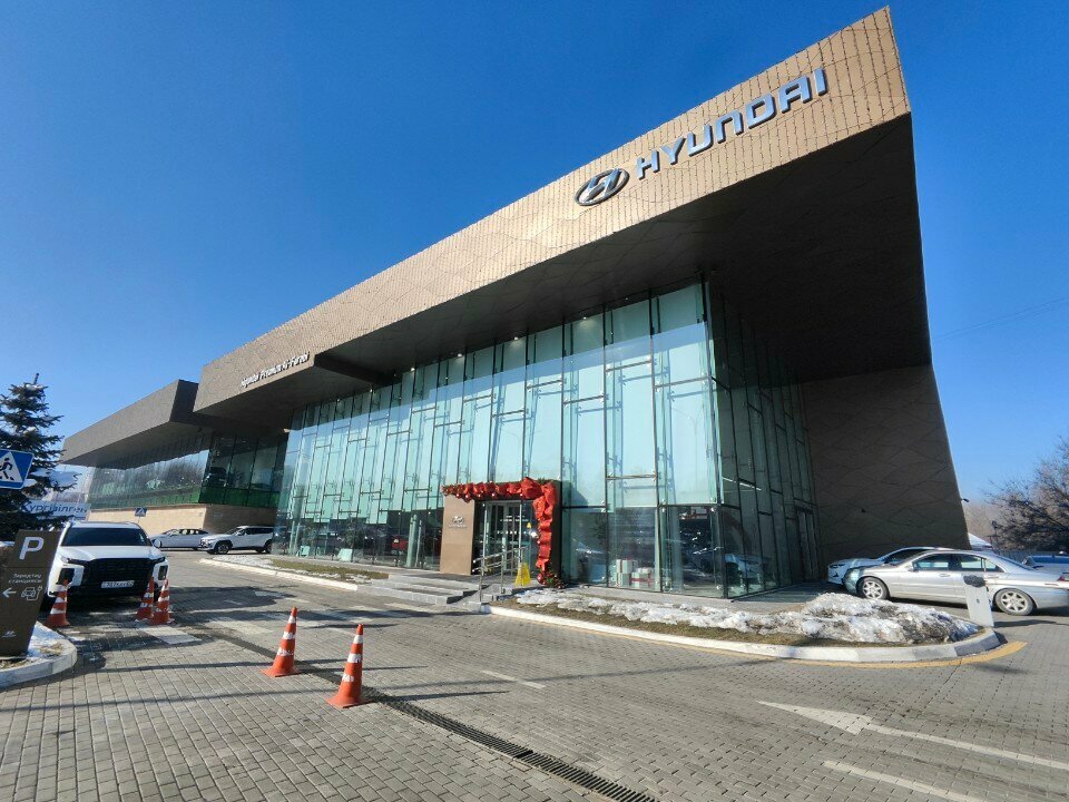 Car dealership Hyundai Premium, Astana Motors, Almaty, photo