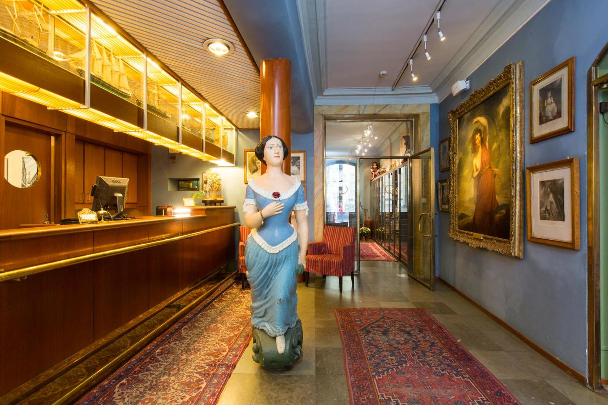 Фото Lady Hamilton Hotel