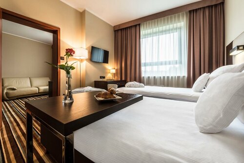Гостиница Hotel Victor Pruszków DeSilva в Прушкуве