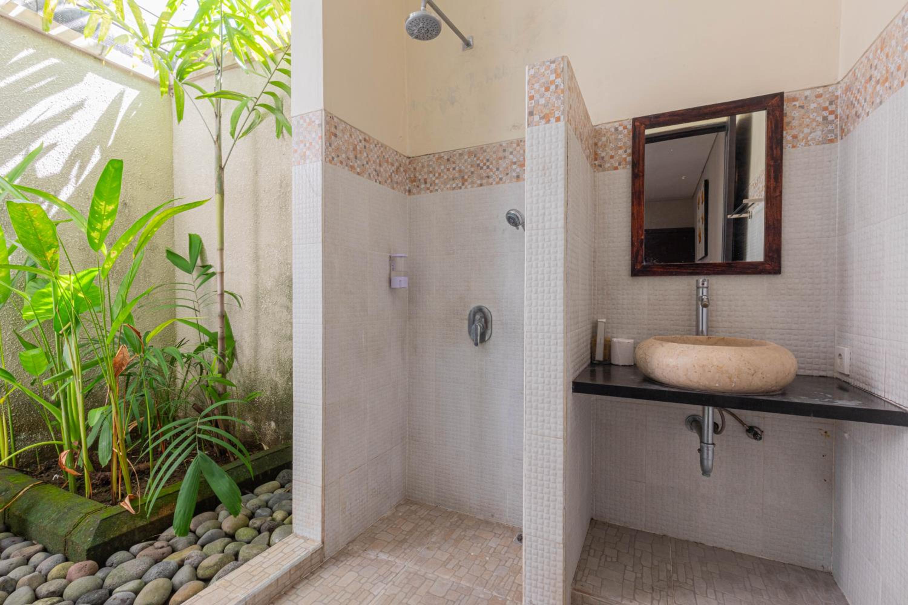 Фото Puri Canggu Villas & Rooms