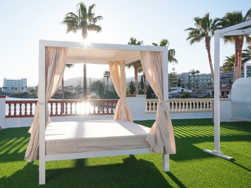 Гостиница Universal Aparthotel Elisa в Пладжа-де-Муро