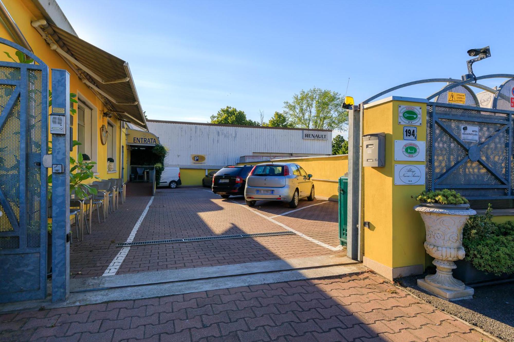 Фото Albergo Nuova Aurora