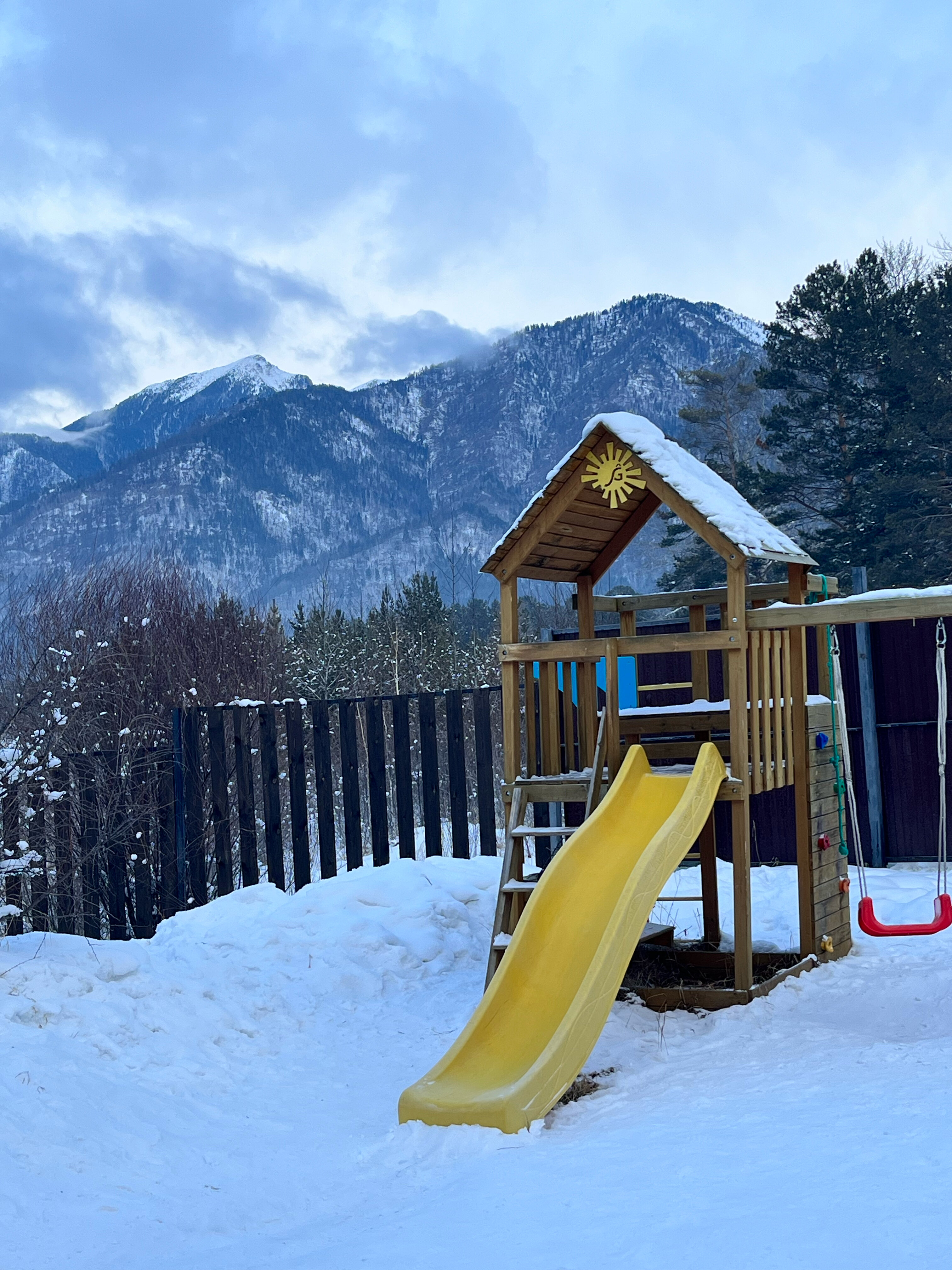 Фото Дом у реки