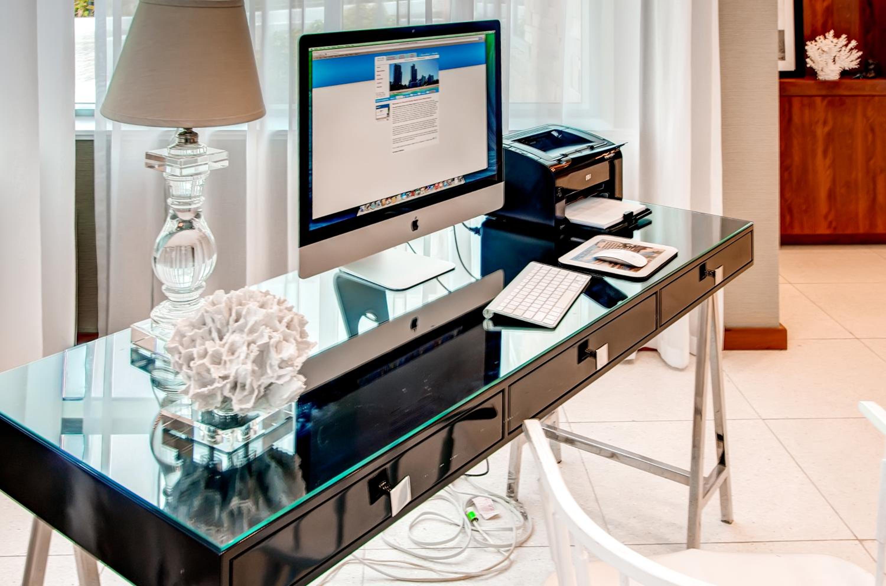 Фото Churchill Suites Monte Carlo Miami Beach