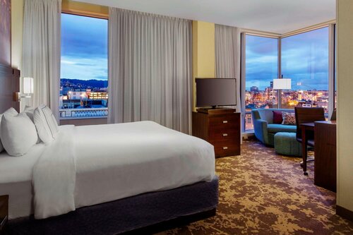 Гостиница Courtyard by Marriott Portland City Center