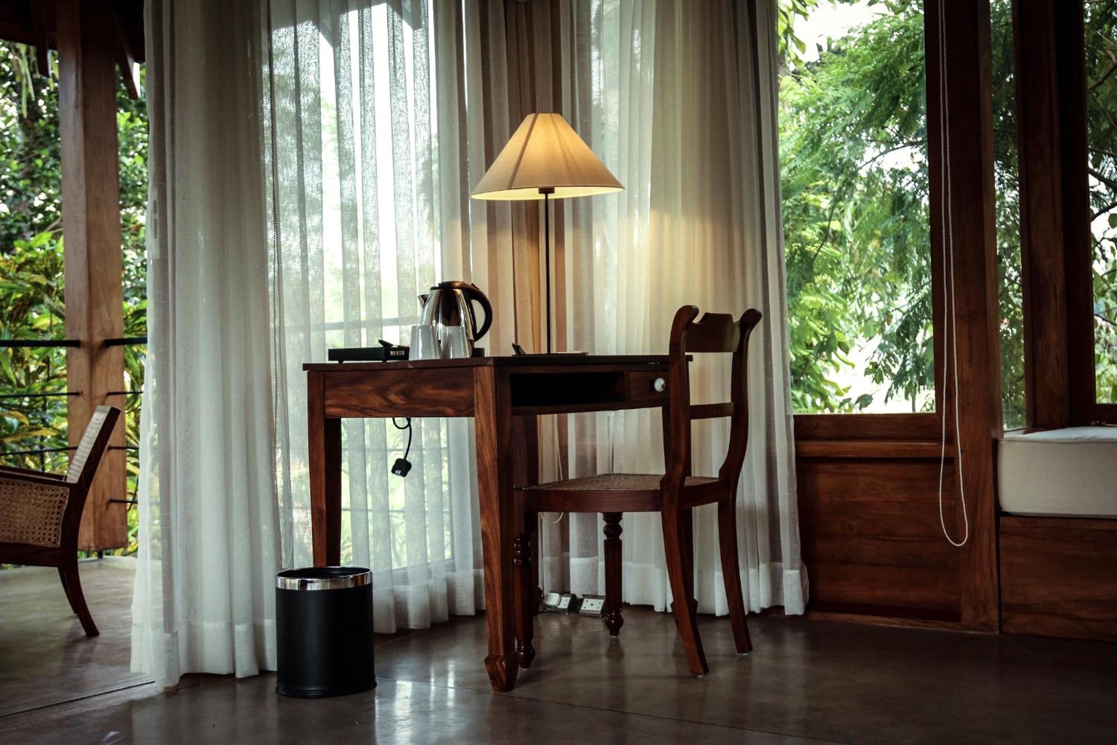 Фото Отель Kings Pavilion