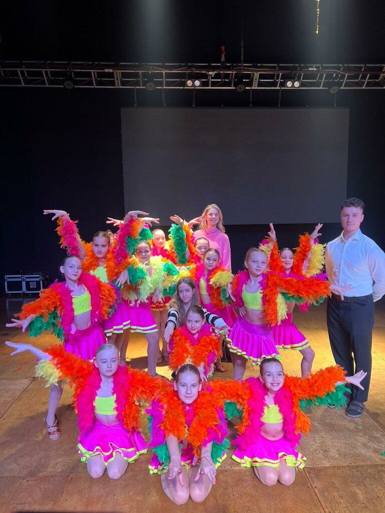 Dance school Ансамбль Улыбка, Vladivostok, photo