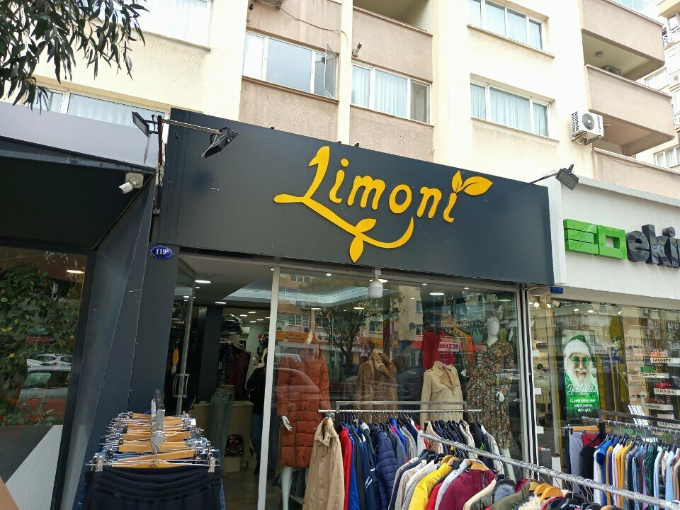 Clothing market Limoni, Izmir, photo
