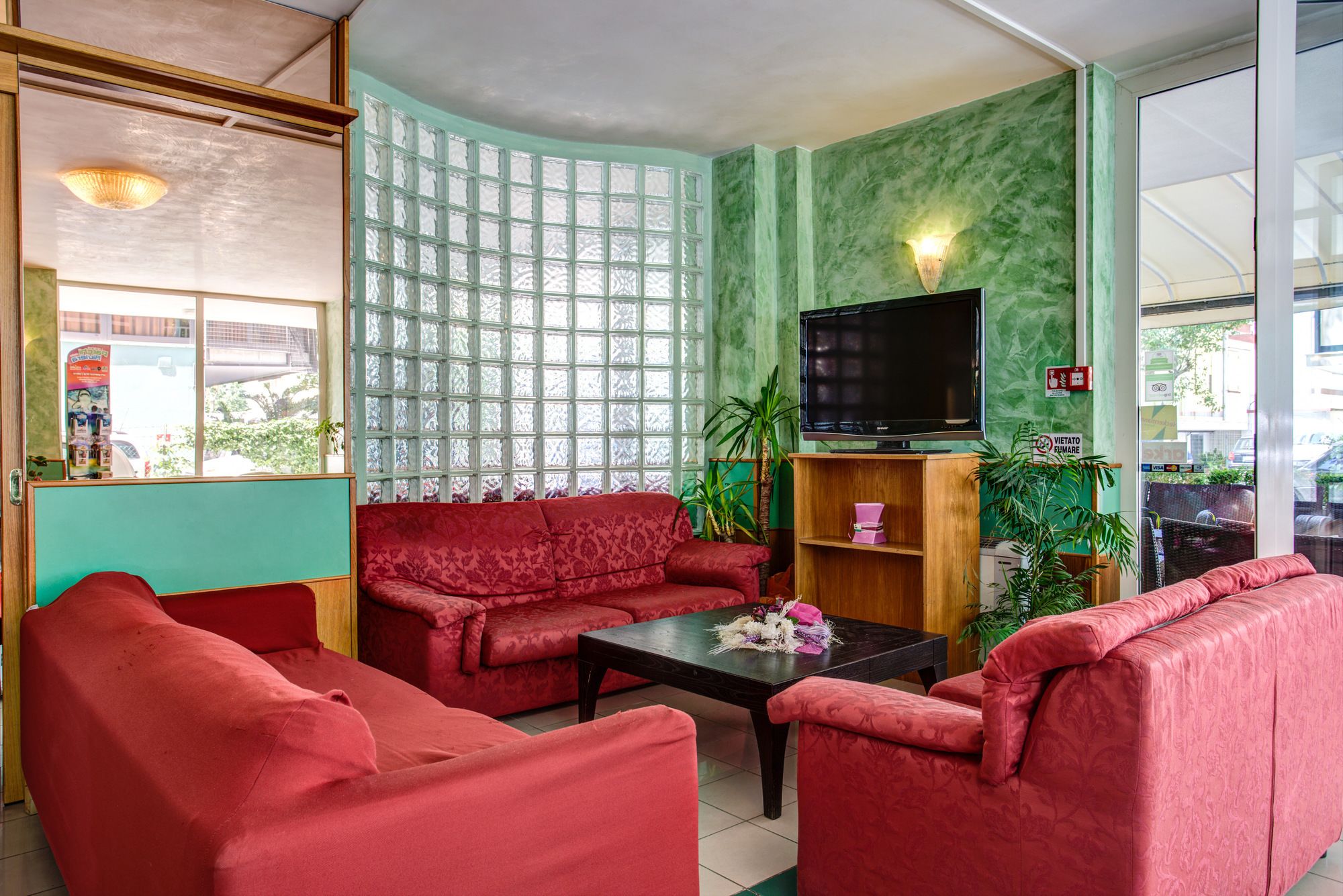 Фото Hotel Aiglon