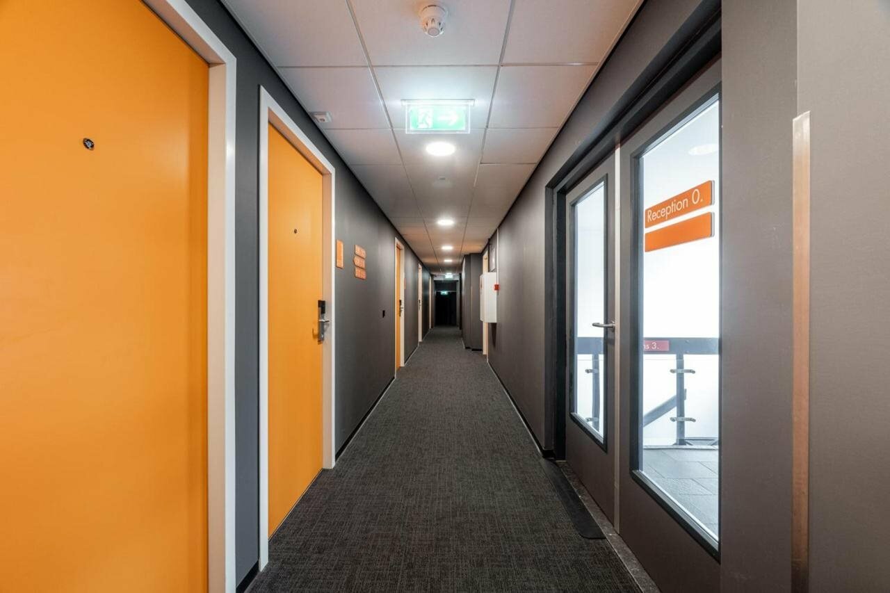 Фото EasyHotel Maastricht City Centre