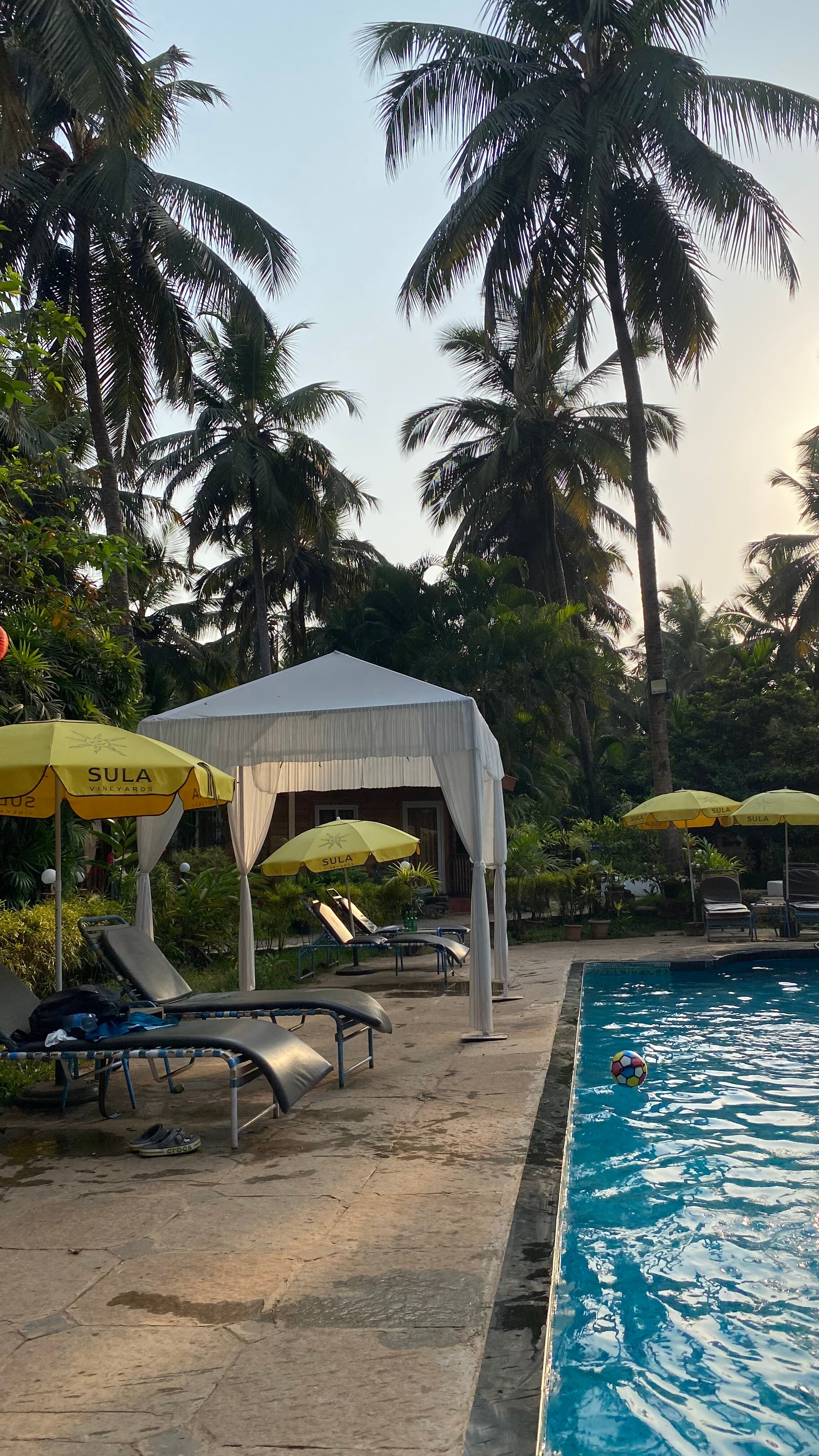 Фото Oyo 5583 Alagoa Resort