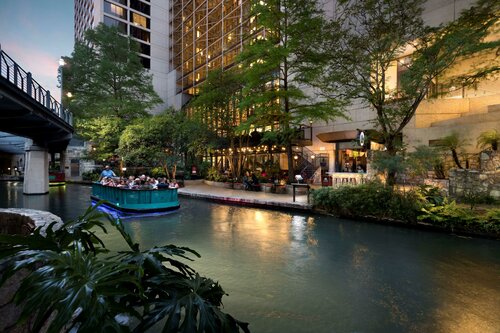 Гостиница Hyatt Regency San Antonio Riverwalk в Сан-Антонио