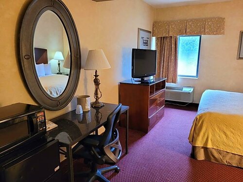 Гостиница A Victory Suites Warren