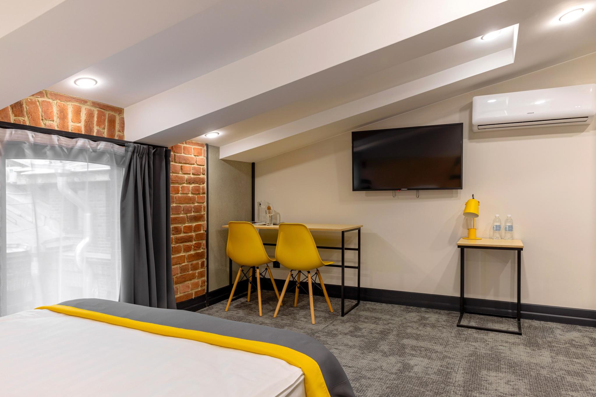 Фото IzzziUP Community L&c