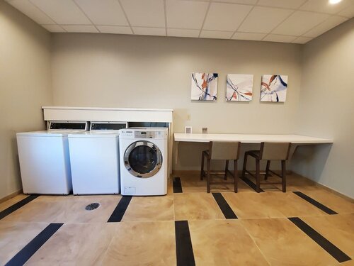Гостиница Candlewood Suites Lake Charles South, an Ihg Hotel в Лейк-Чарльзе