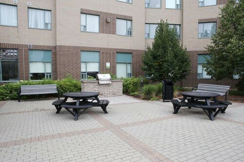 Гостиница Residence & x26; Conference Centre - Hamilton в Гамильтоне