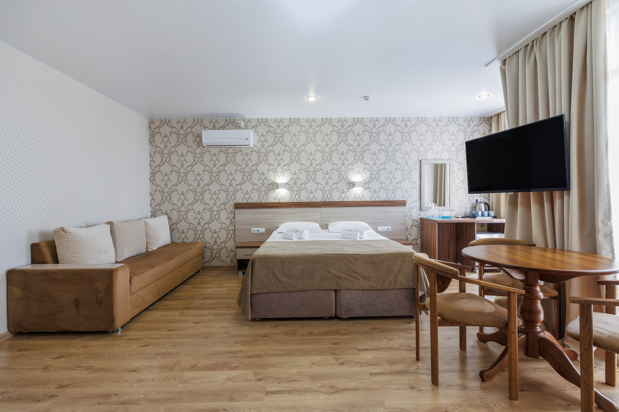 Фото Анатоль